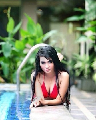 Lady in Red - Featured Models 3