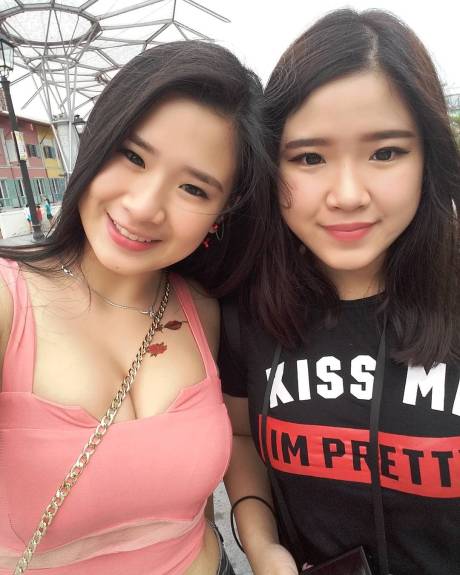 Vania Veronica Kristianti dan friends - Hot Sexy Groups 25