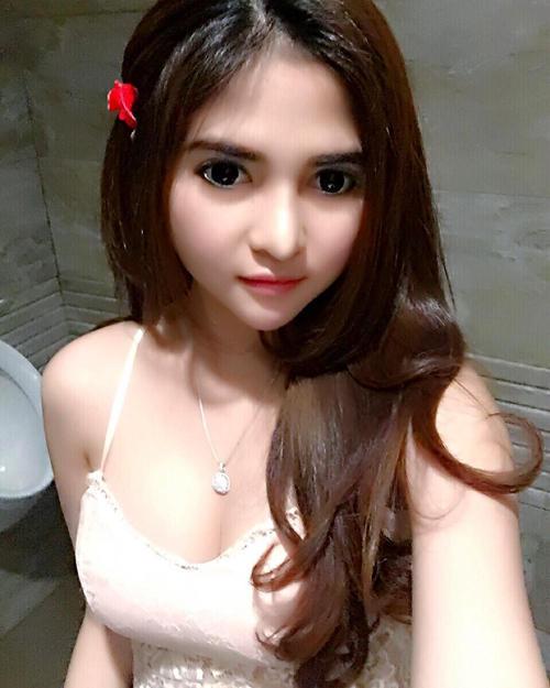 Aldira Chena - Selebriti 10