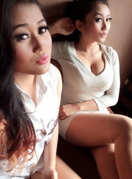 Pamela Safitri dan Ovi Savianti - Hot Sexy Groups 5