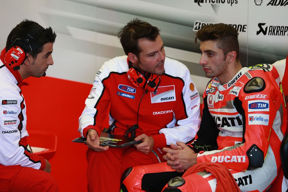 Andrea Iannone berita motogp