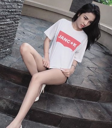 Hartika Pertiwi | Featured Models6