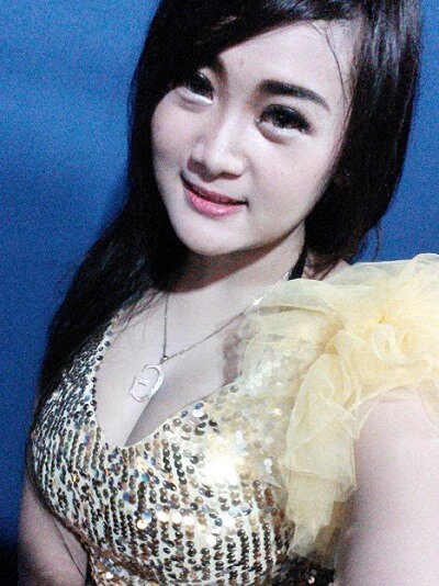 Sasha Aneska | Selebriti 2